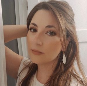 Meet your Posher, Ana